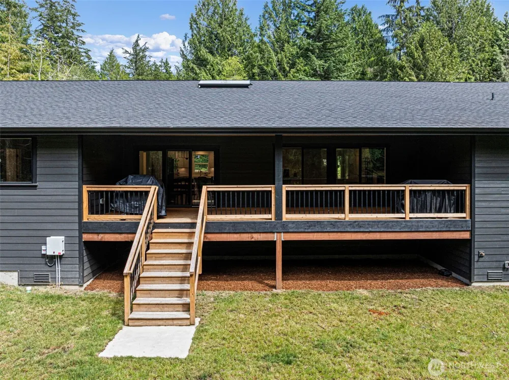 7761 Larson Lane NW Seabeck, WA 98380