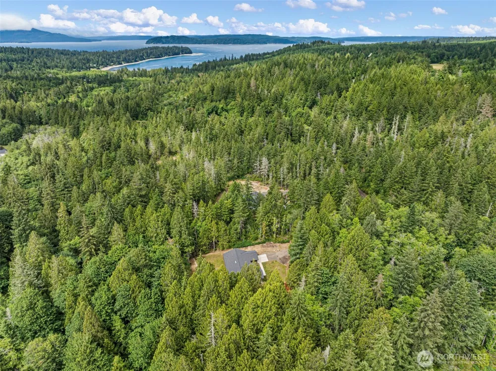7761 Larson Lane NW Seabeck, WA 98380