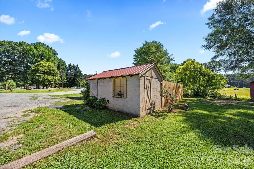 5250 Hickory Grove Road Mount Holly, NC 28120