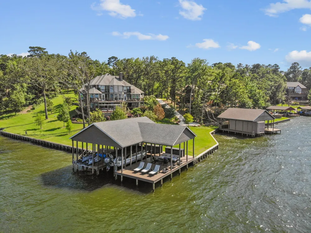 359 E El Dorado Scroggins, TX 75480