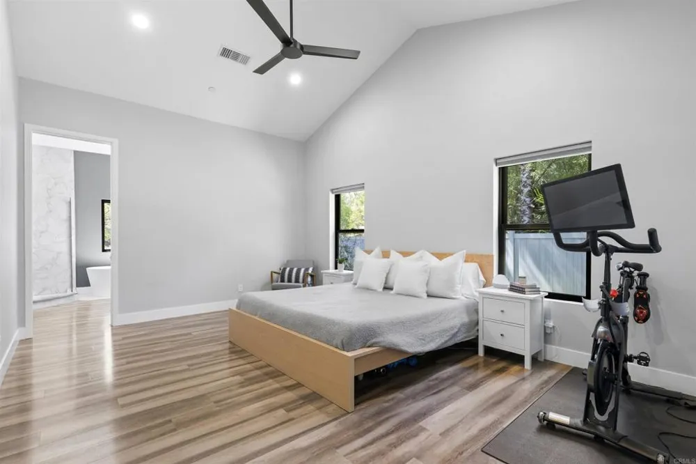 25812 Willow Lane Escondido, CA 92026