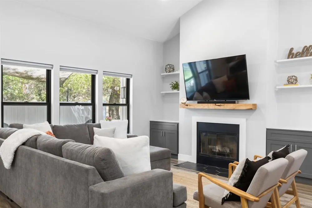 25812 Willow Lane Escondido, CA 92026