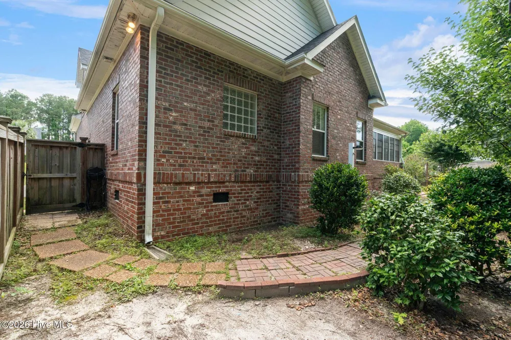 621 Blue Point Drive Wilmington, NC 28411