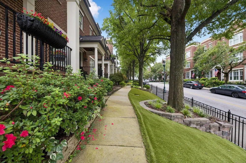 212 Cherry Street Chattanooga, TN 37403