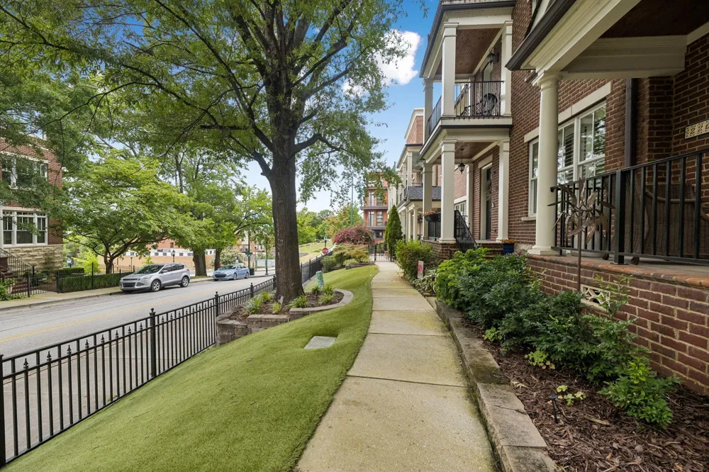212 Cherry Street Chattanooga, TN 37403