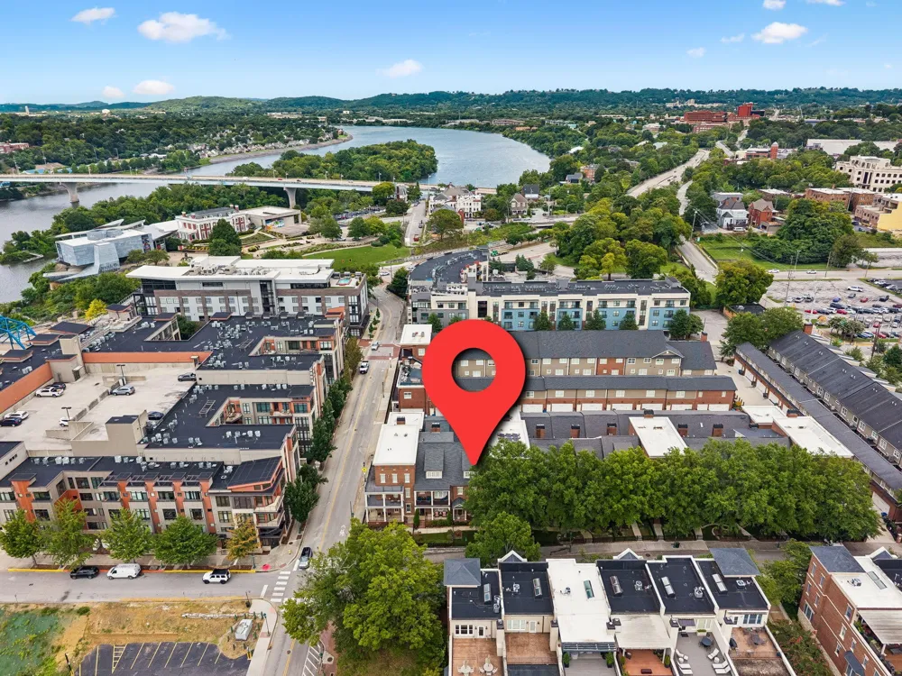 212 Cherry Street Chattanooga, TN 37403