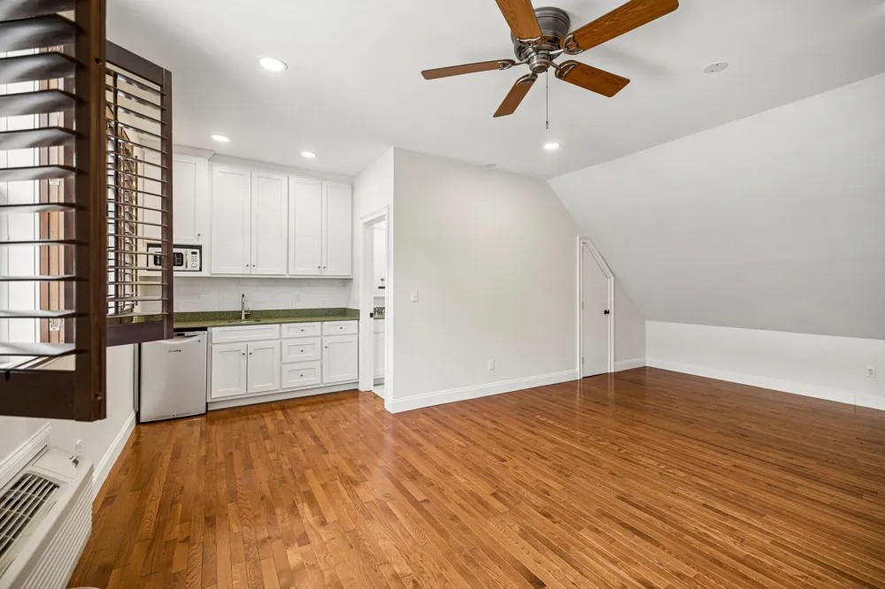 212 Cherry Street Chattanooga, TN 37403