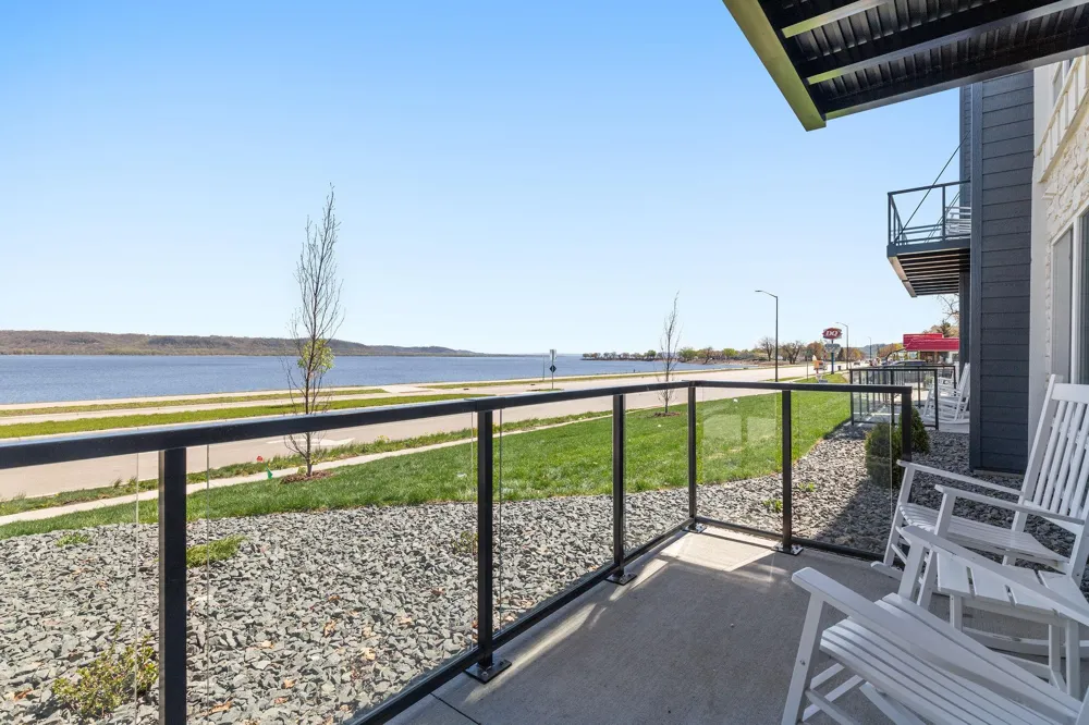 907 Lakeshore Drive #104 Lake City, MN 55041