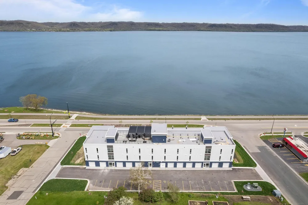 907 Lakeshore Drive #104 Lake City, MN 55041
