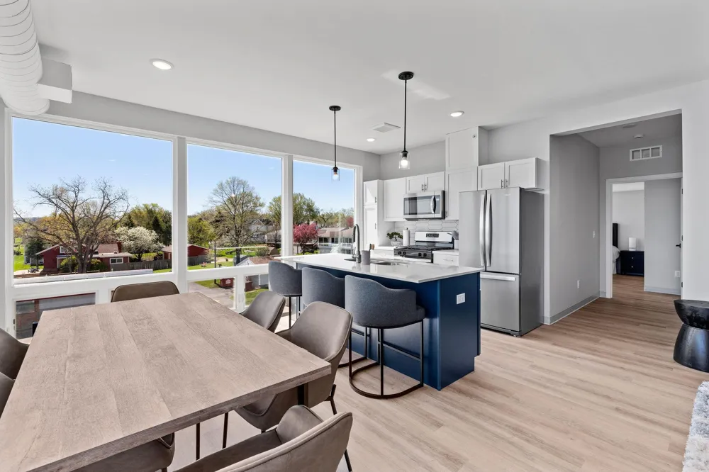 907 Lakeshore Drive #305 Lake City, MN 55041