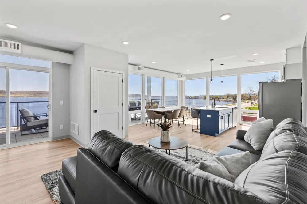907 Lakeshore Drive #305 Lake City, MN 55041