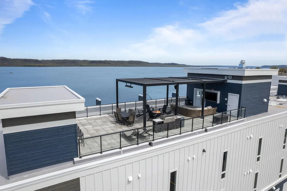 907 Lakeshore Drive #305 Lake City, MN 55041