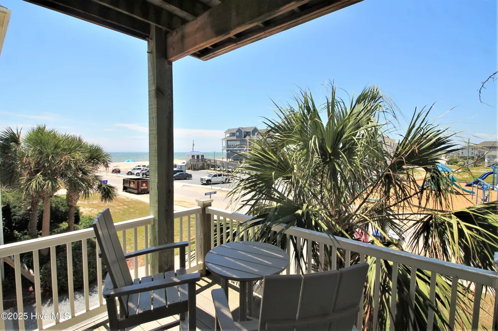 215 Summer Winds Place Surf City, NC 28445