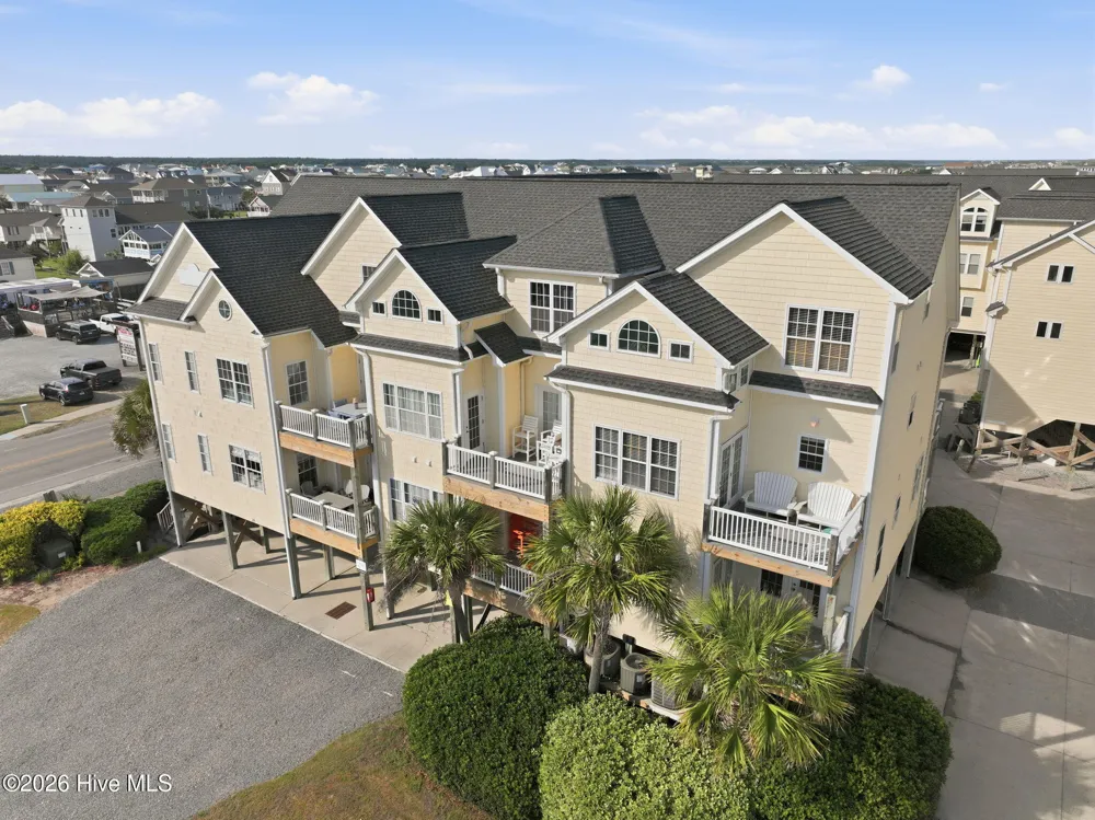 215 Summer Winds Place Surf City, NC 28445