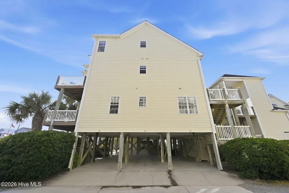 215 Summer Winds Place Surf City, NC 28445