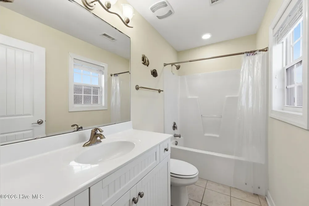 215 Summer Winds Place Surf City, NC 28445