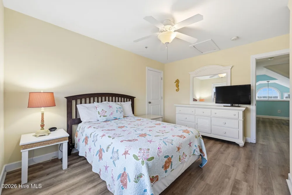 215 Summer Winds Place Surf City, NC 28445