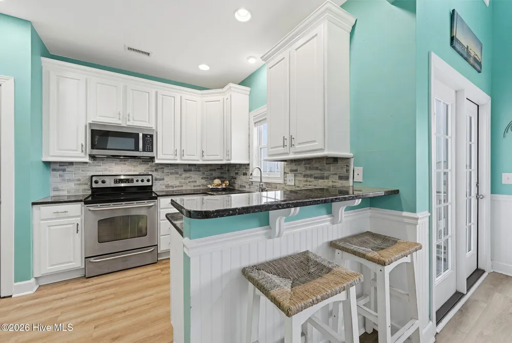215 Summer Winds Place Surf City, NC 28445
