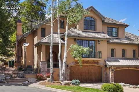 4485 Carriage House View
