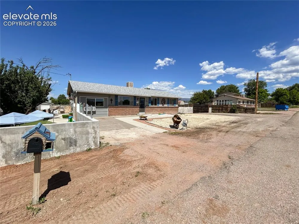 373 G STREET Penrose, CO 81240