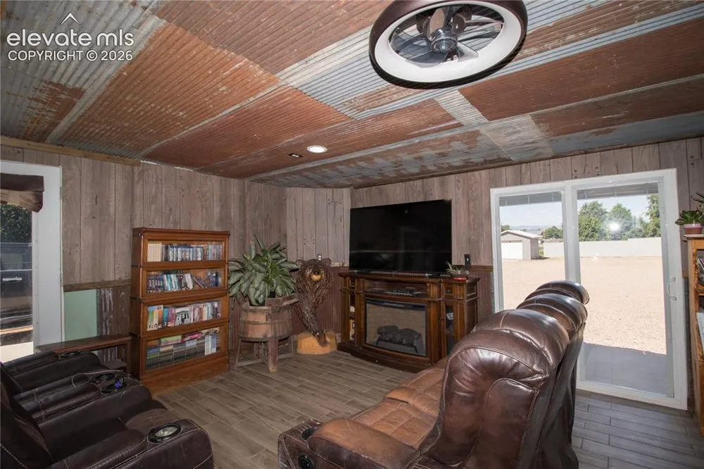 373 G STREET Penrose, CO 81240