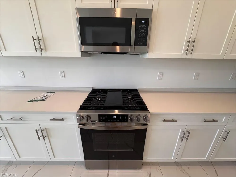 2864 Bloomfield Way Naples, FL 34116