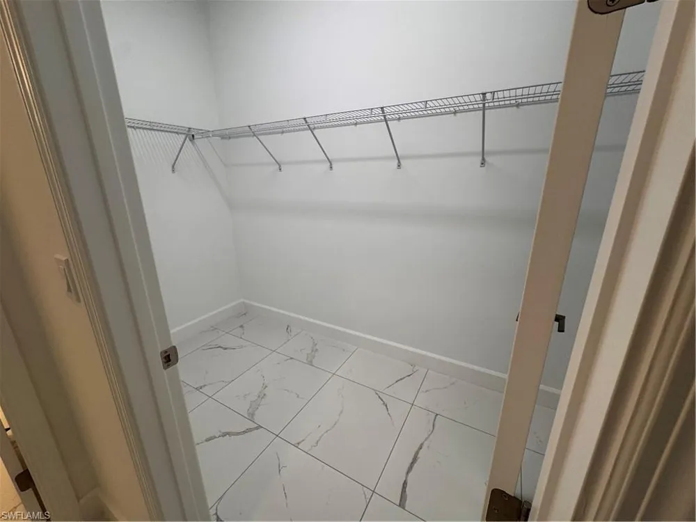 2864 Bloomfield Way Naples, FL 34116