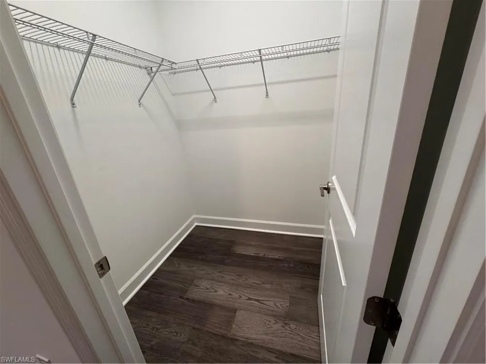 2864 Bloomfield Way Naples, FL 34116