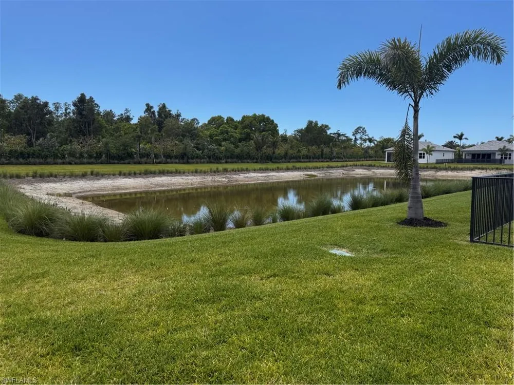 2864 Bloomfield Way Naples, FL 34116