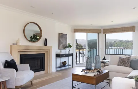 120 Seminary Drive ##2E