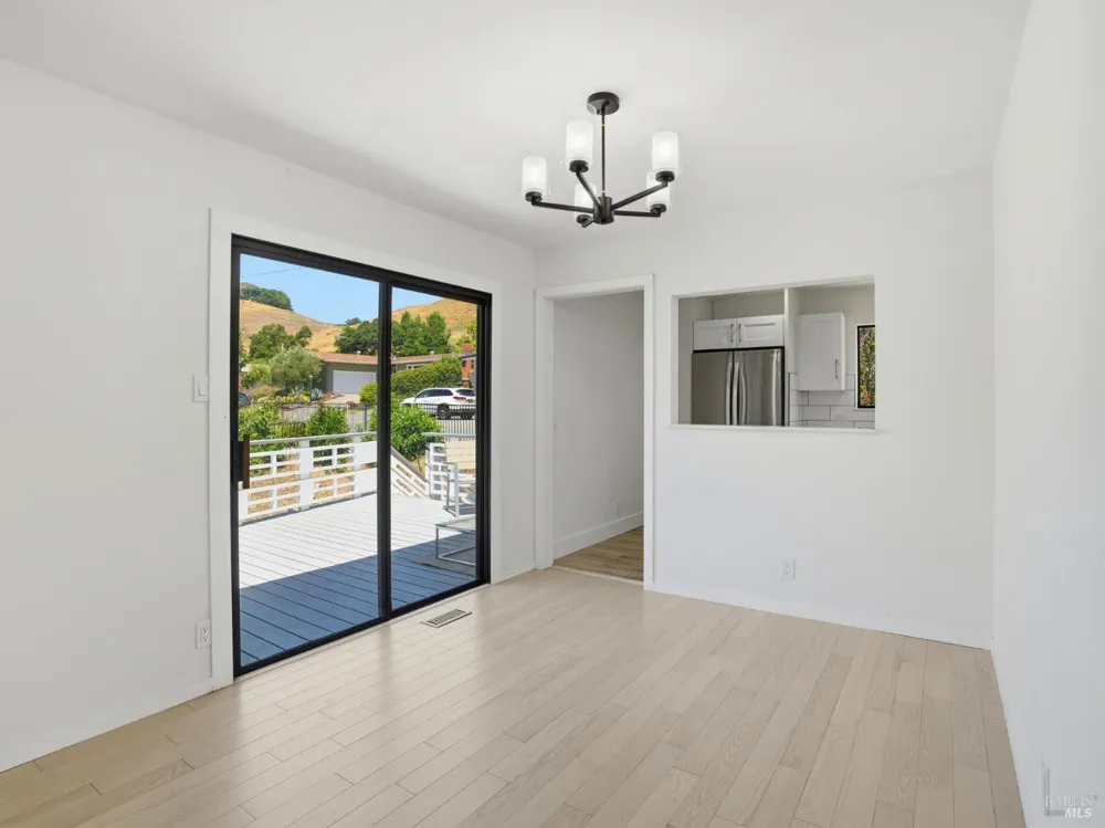 821 Las Colindas Road San Rafael, CA 94903