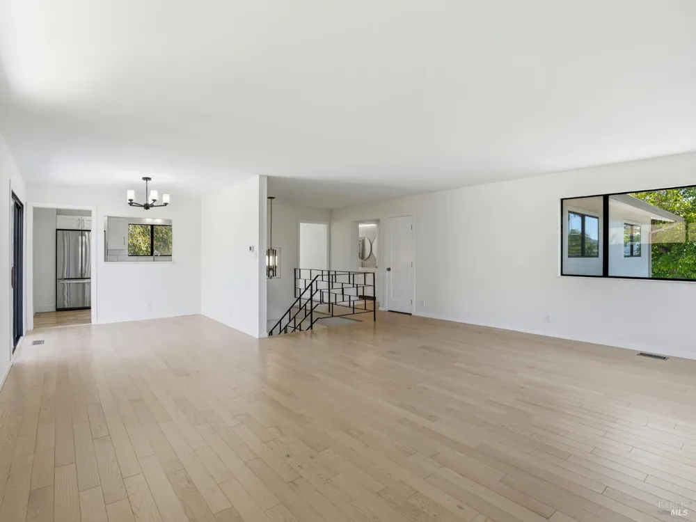 821 Las Colindas Road San Rafael, CA 94903
