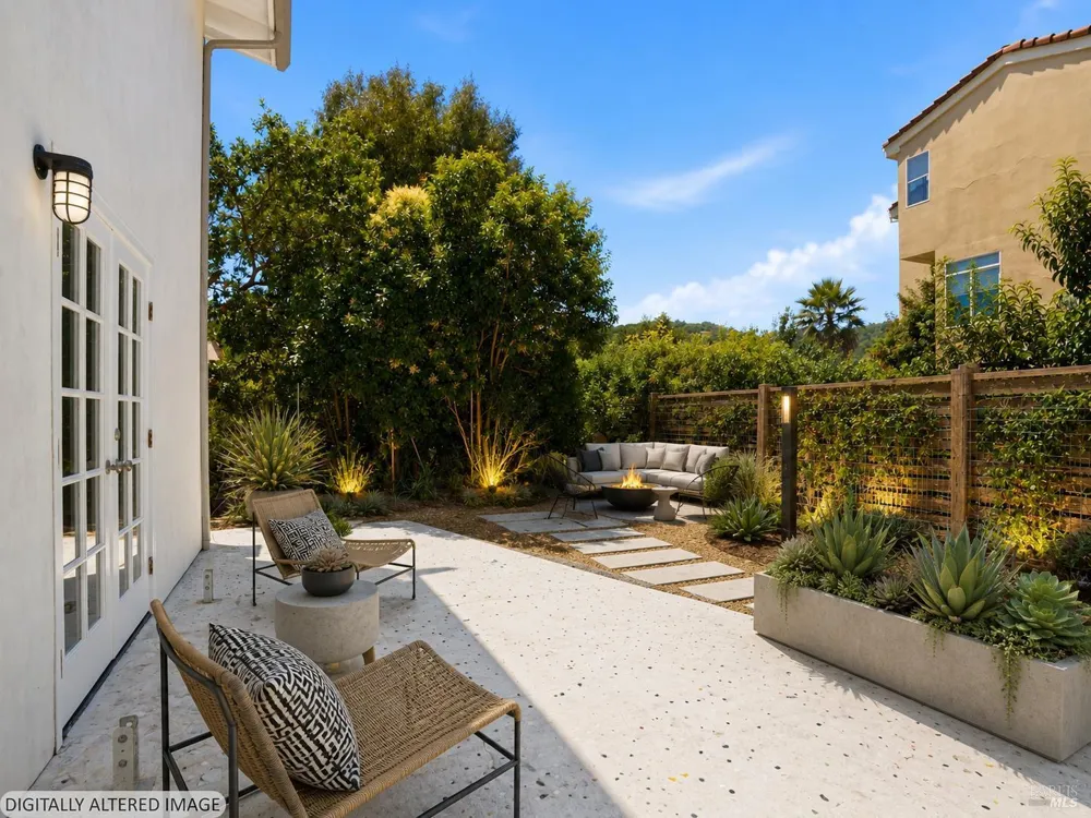 821 Las Colindas Road San Rafael, CA 94903