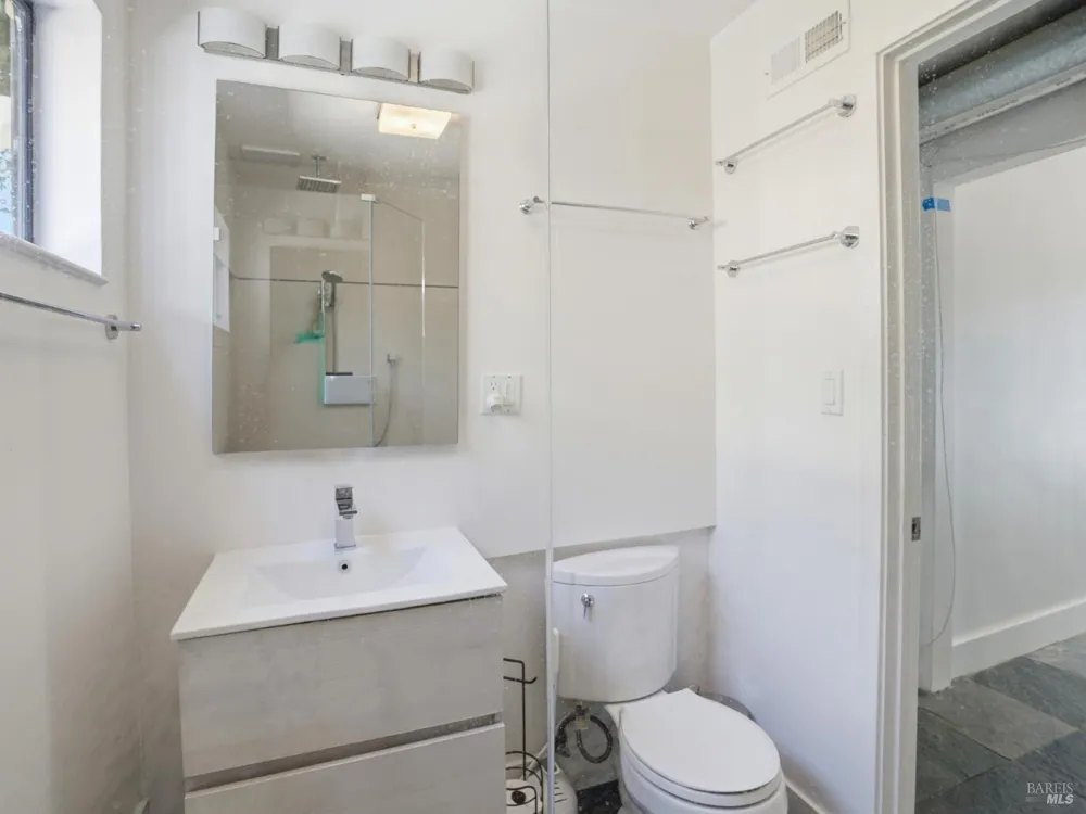 821 Las Colindas Road San Rafael, CA 94903