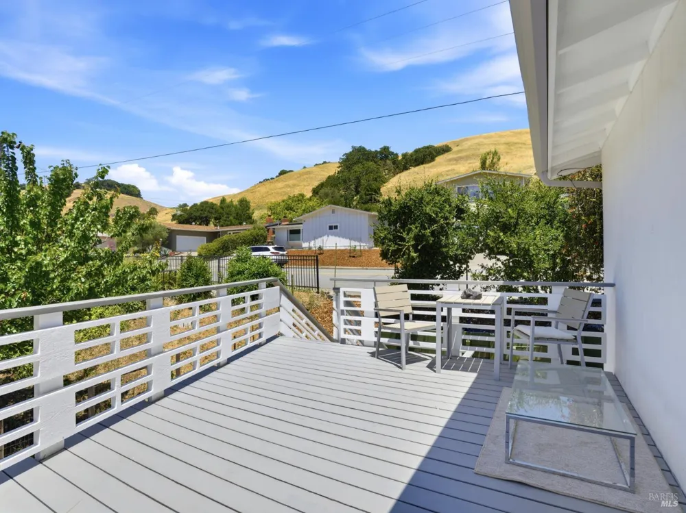 821 Las Colindas Road San Rafael, CA 94903