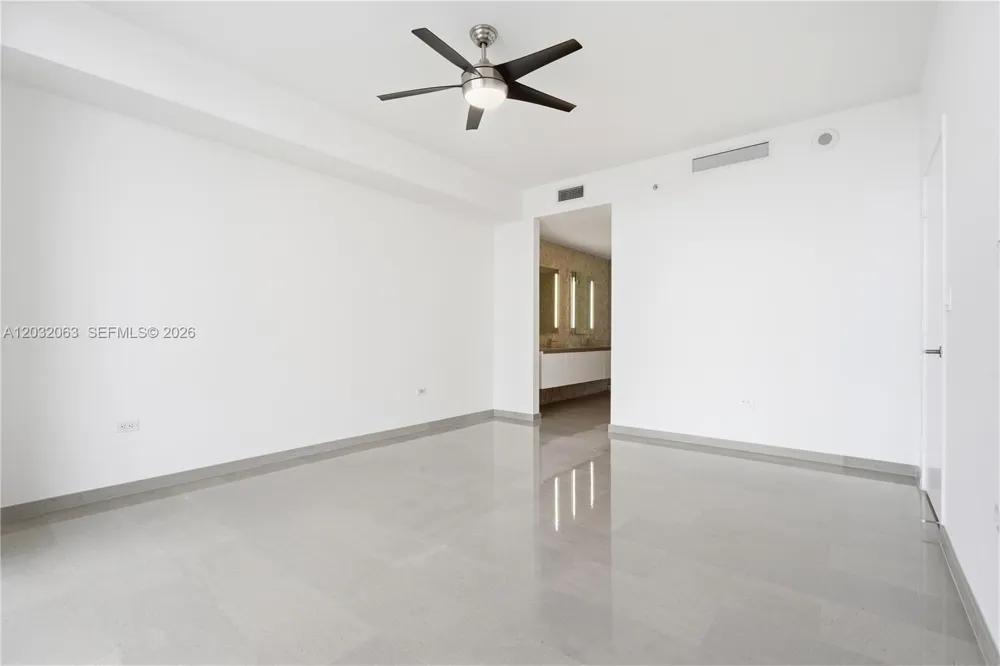 88 SW 7th St #2302 Miami, FL 33130