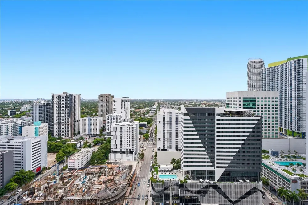 88 SW 7th St #2302 Miami, FL 33130