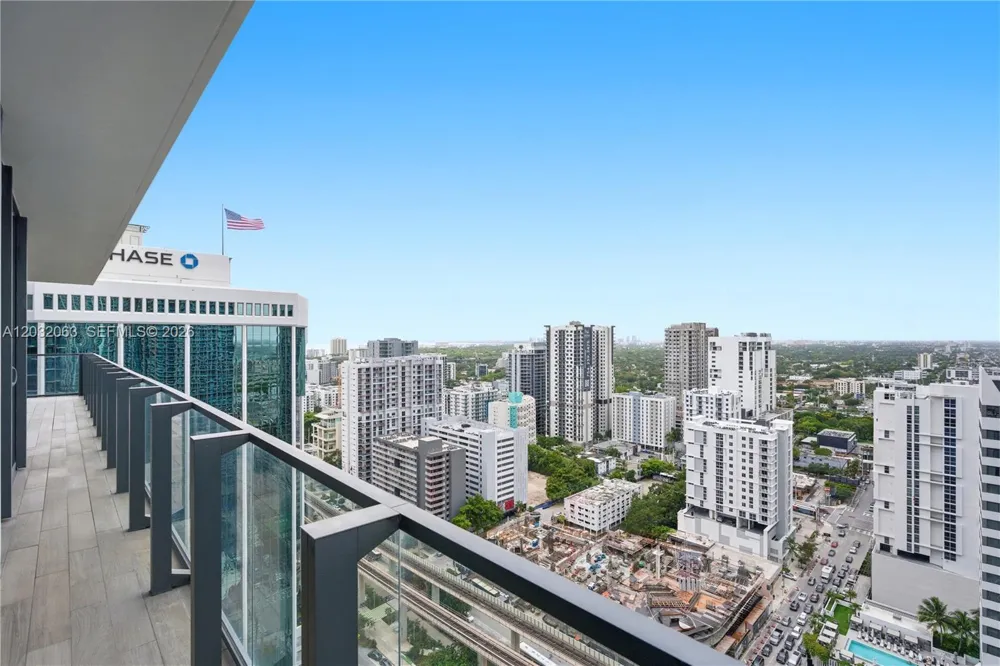 88 SW 7th St #2302 Miami, FL 33130