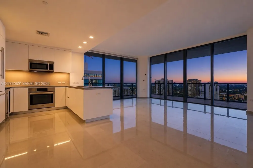 88 SW 7th St #2302 Miami, FL 33130