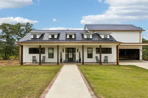 143 W Tanglebriar Court