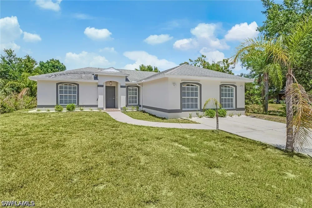 2nd Avenue SE Naples, FL 34117