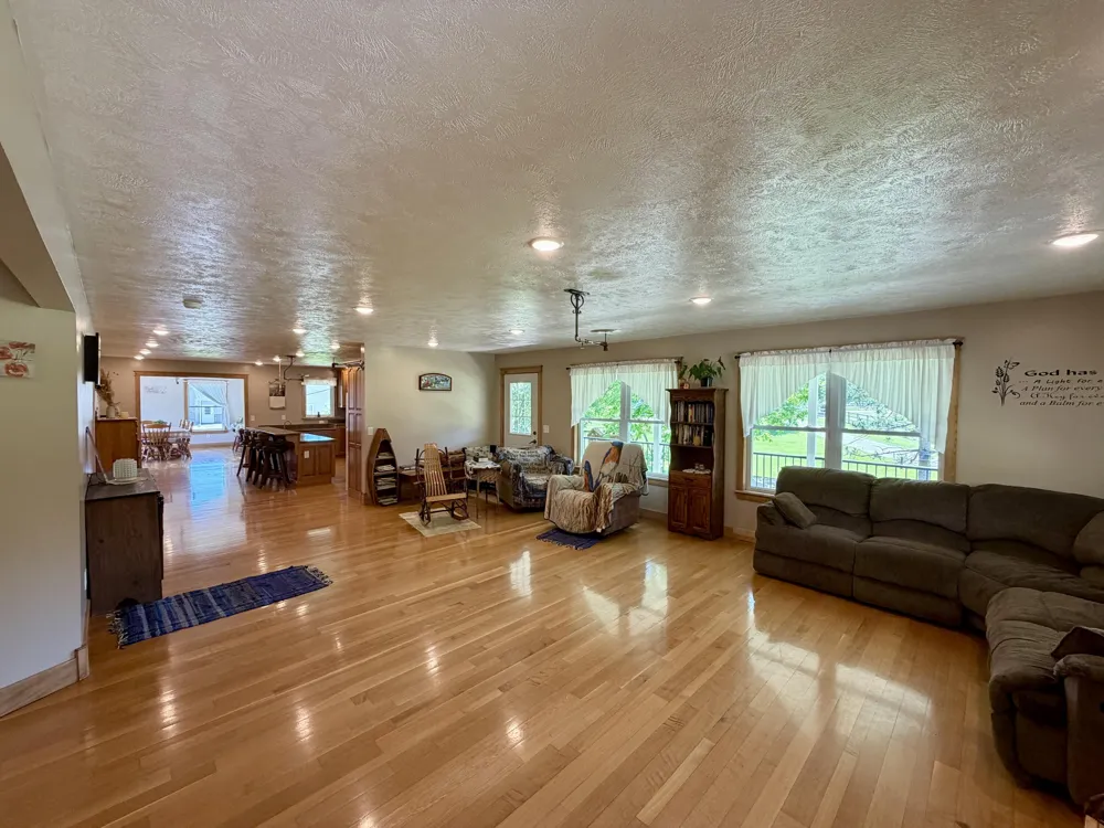 7300 W Kinsel Highway Vermontville Township, MI 49096