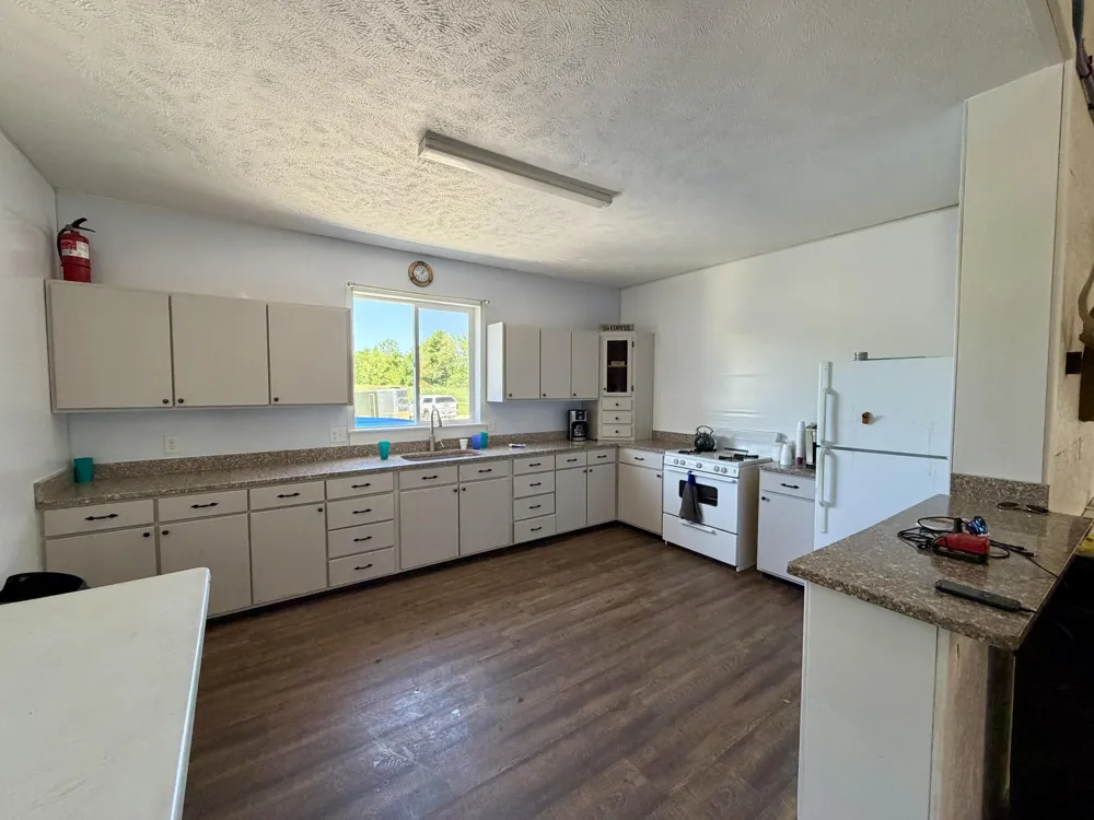7300 W Kinsel Highway Vermontville Township, MI 49096