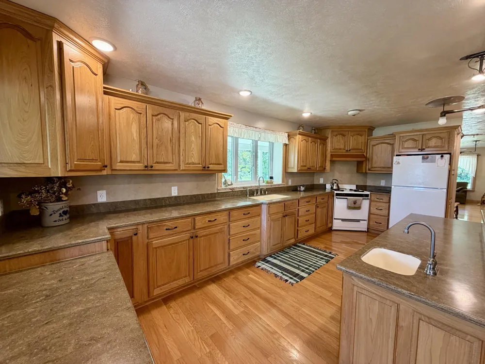 7300 W Kinsel Highway Vermontville Township, MI 49096