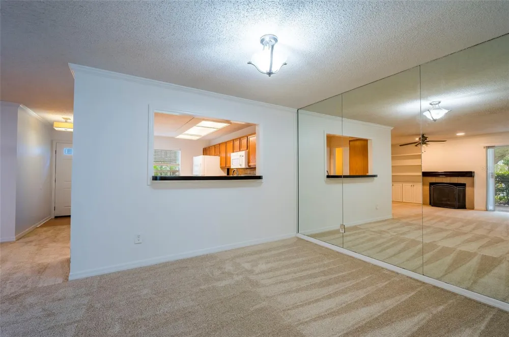 3164 VALLEY OAKS DRIVE #3164 Tampa, FL 33618
