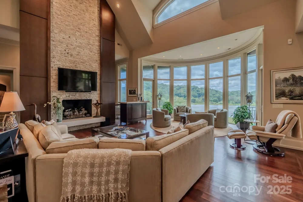 15 Water View Court Travelers Rest, SC 29690