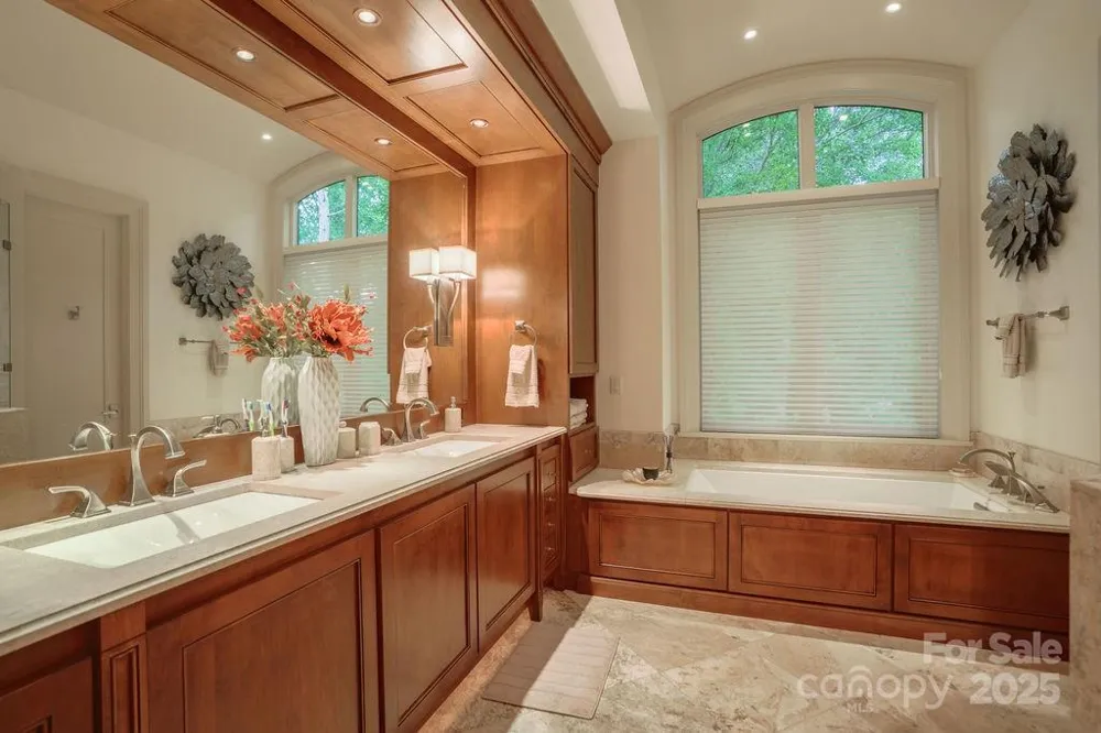 15 Water View Court Travelers Rest, SC 29690