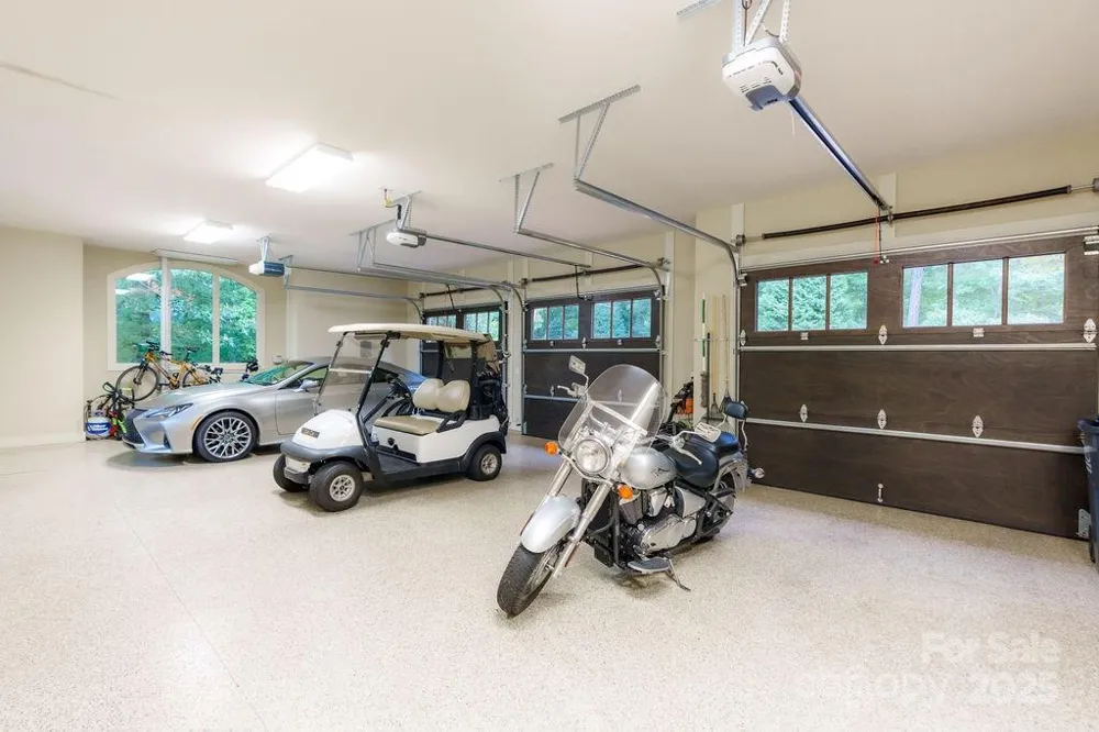 15 Water View Court Travelers Rest, SC 29690