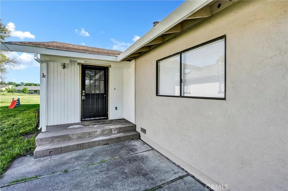 19270 Mountain Meadow S Hidden Valley Lake, CA 95467