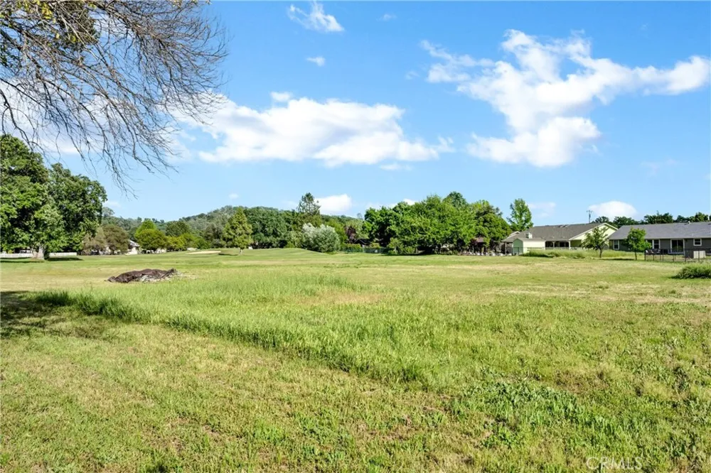 19270 Mountain Meadow S Hidden Valley Lake, CA 95467